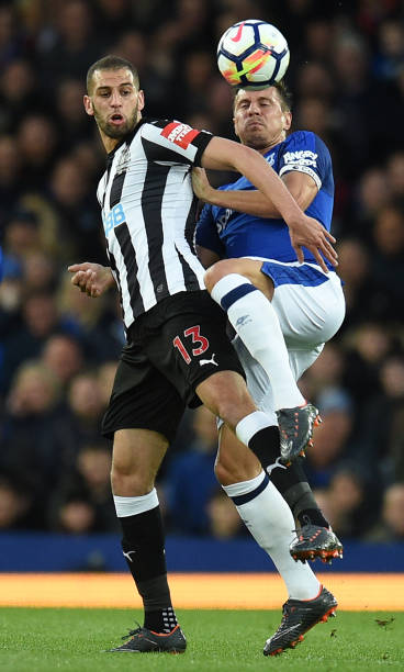 展现出强劲 展现出强劲